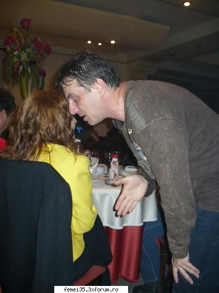 zanu cu limba in urechea meteorei :nebun: chef sighisoara 2008