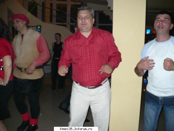 CHEF SIGHISOARA 2008 - nu va speriatzi nu jok eu ci sauvignonul - POZE CHEF SIGHISOARA